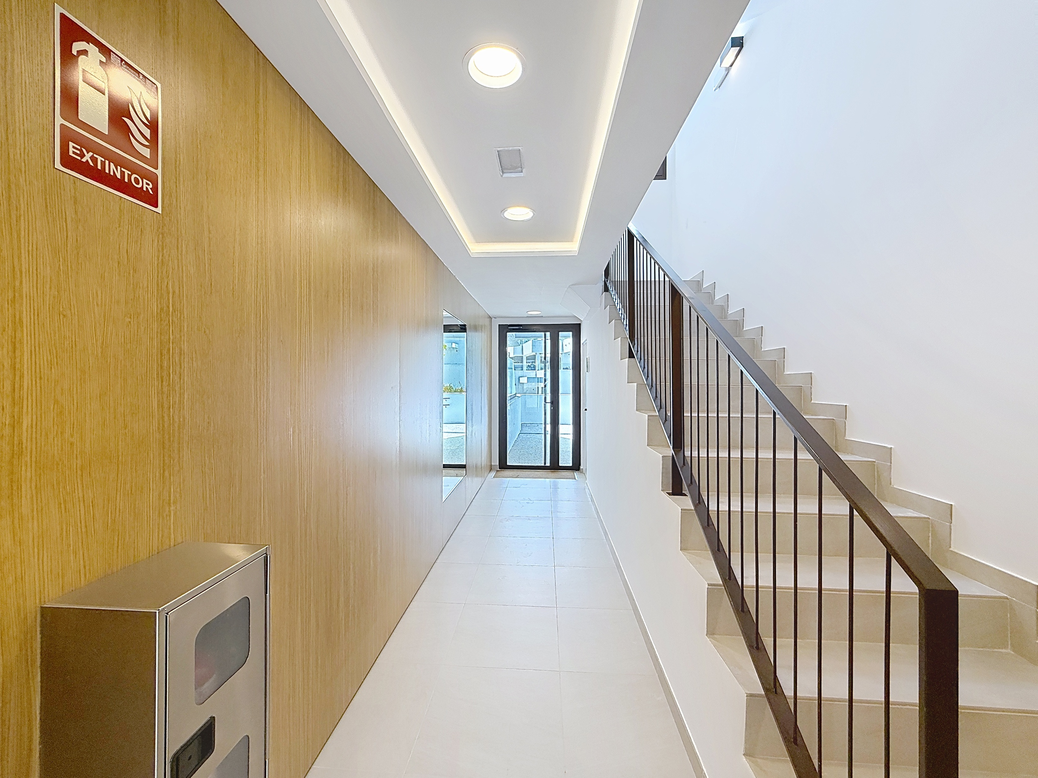 south-place_00040