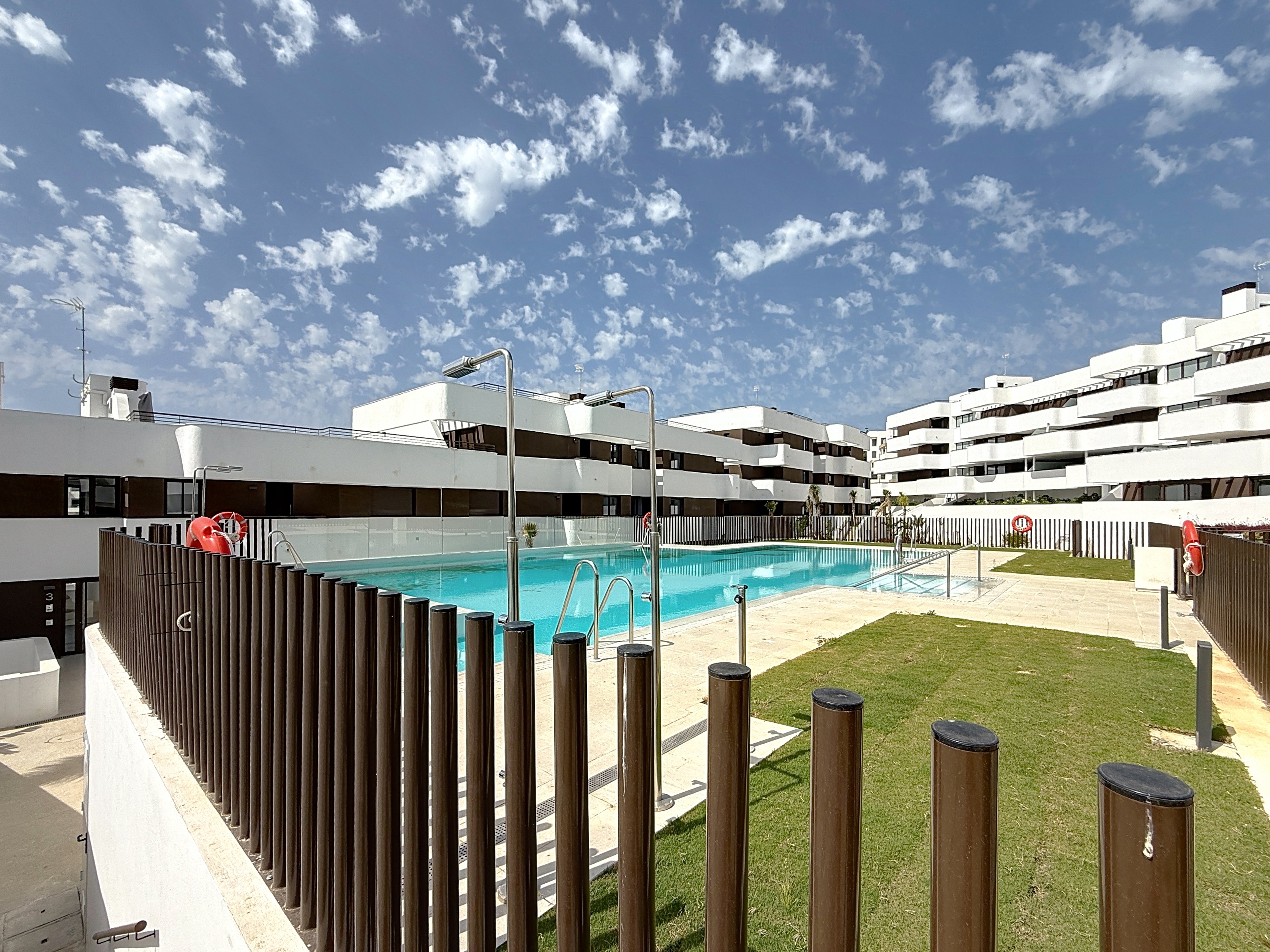 south-place_00045